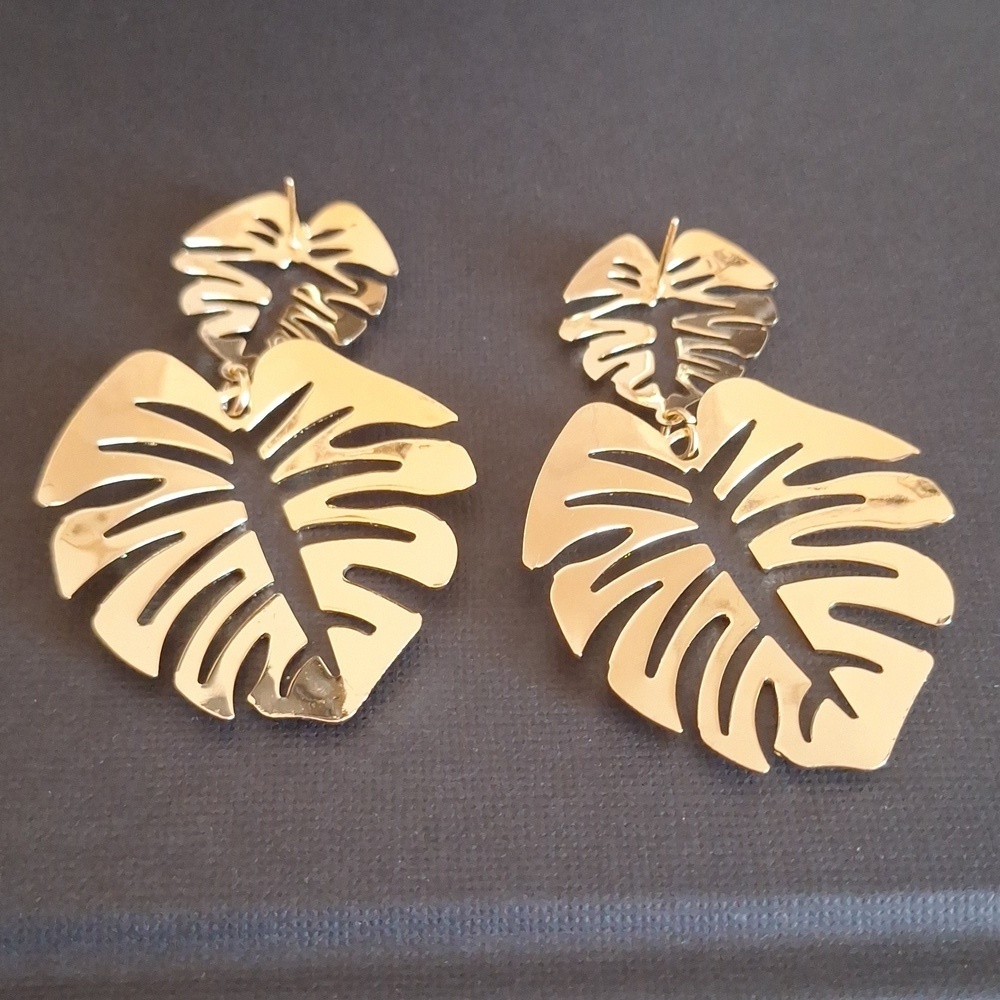 Tropical Monstera Leaf Earrings Solid Gold Brass Botanical Jewelry - Picture 4 of 6